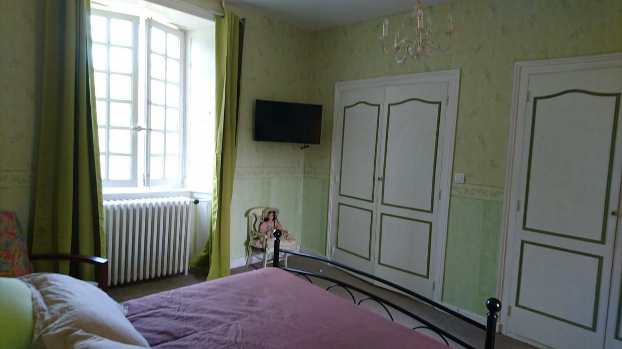 Pierre Deluen Domaine De La Grange De Quaire Bed and Breakfast Chassenon Εξωτερικό φωτογραφία