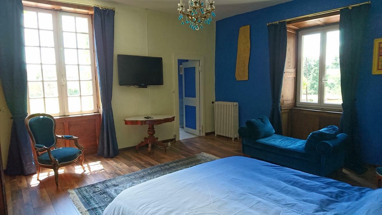 Pierre Deluen Domaine De La Grange De Quaire Bed and Breakfast Chassenon Εξωτερικό φωτογραφία